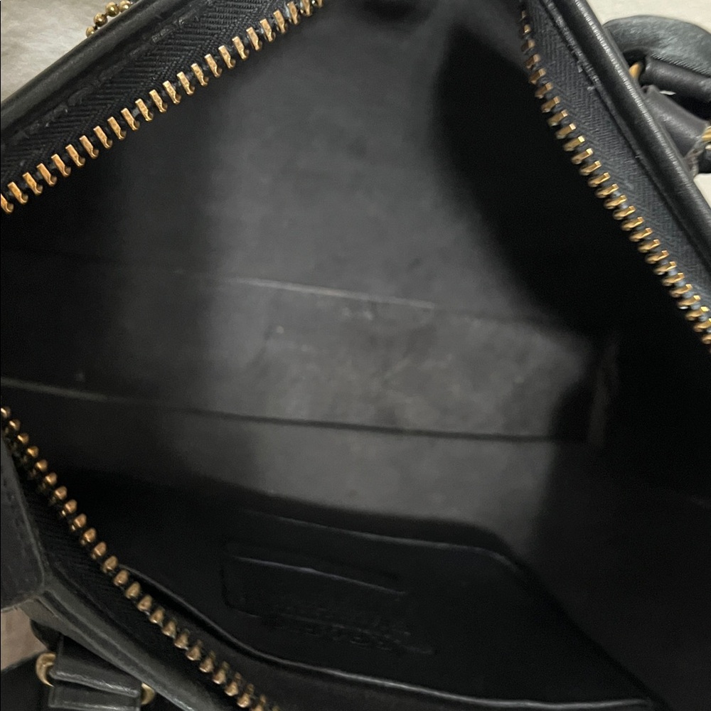Vintage Coach New York Black Slim Satchel - Picture 10 of 17